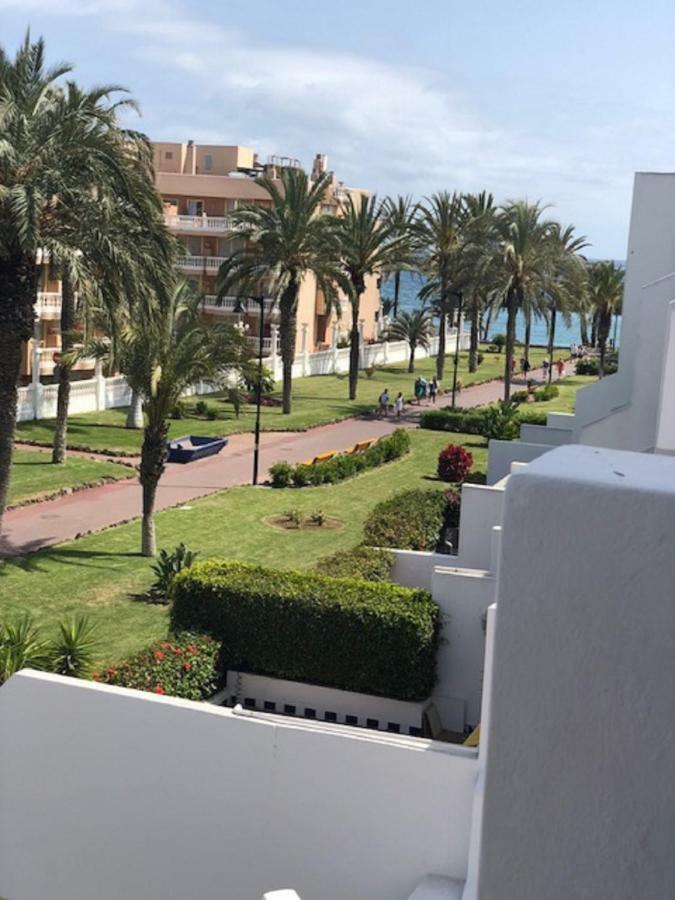 Wonderland With The Best Swimming Pool In Park S III Apartment Playa de las Americas  Room photo